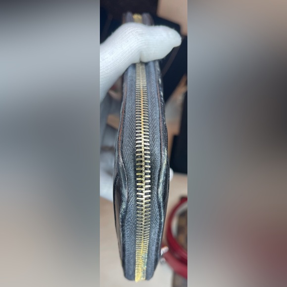 PRADA ITALY NAPPA GAUFRE ZIP AROUND GRADIENT - Picture 5 of 8